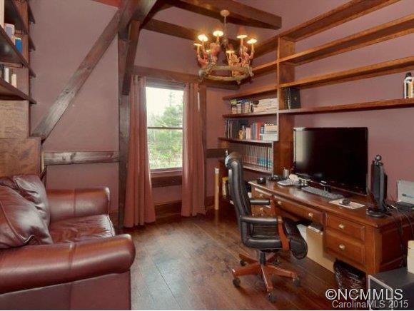 Lake Summit - Residential