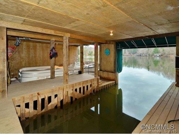 Lake Summit - Residential