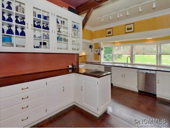 Lake Summit - Residential