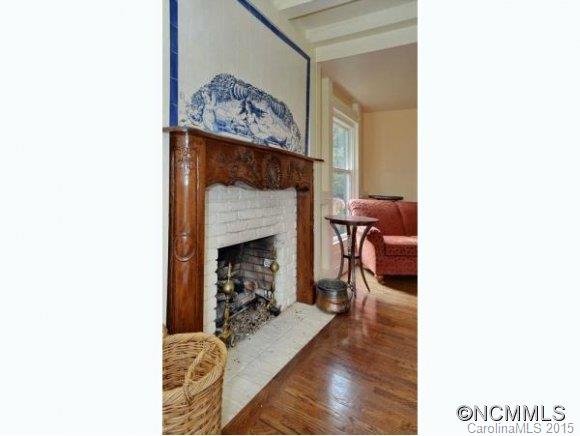 Lake Summit - Residential