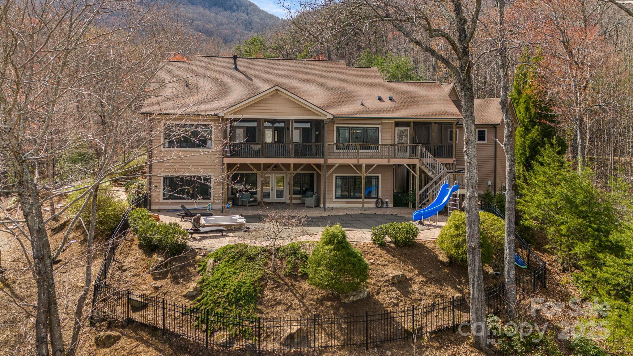 135 Anthony Court