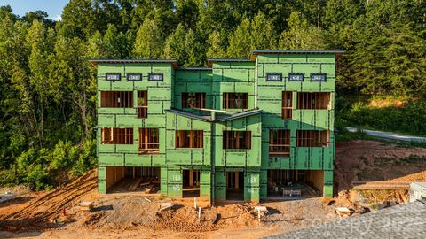 Photo of 611 Storybook Villas Trail, Asheville, NC 28804 (MLS # 4325306)