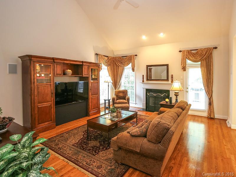 Lake Shore - Residential