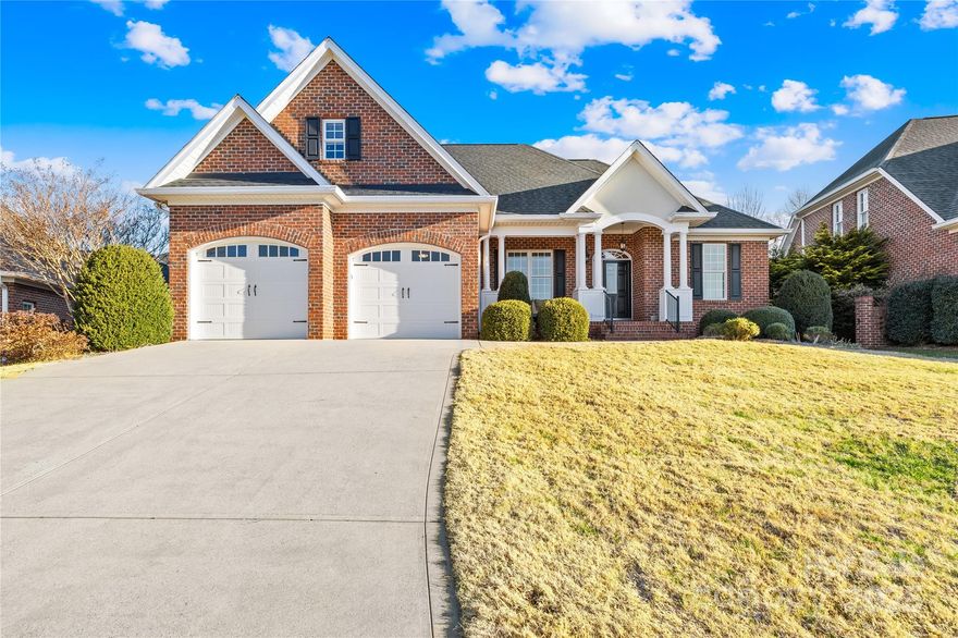 Discover this stunning 3-bedroom, 2-bathroom patio home with over 2,200 square feet of thoughtfully designed living space, nestled in the highly desirable Spring Forest community. From the moment you step inside, you’ll be captivated by the open floor plan that seamlessly connects the living areas-perfect for both daily living and entertaining. Soaring vaulted ceilings enhance the sense of space, while the cozy fireplace with gas logs creates a warm and inviting atmosphere. The split-bedroom layout ensures privacy, with the master suite serving as a tranquil retreat. Here, you’ll find a luxurious jacuzzi tub, a double vanity, and a spacious walk-in closet. The additional bedrooms are well-proportioned and has a second bathroom close by. Whether you're relaxing indoors or enjoying the surrounding neighborhood, this property provides the perfect balance of comfort and convenience. This home is a short distance from GWU, Boiling Springs and everything it has to offer!