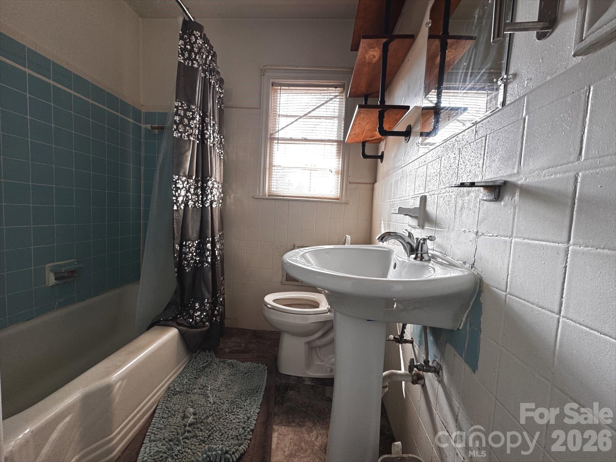 Marjane Acres - Residential