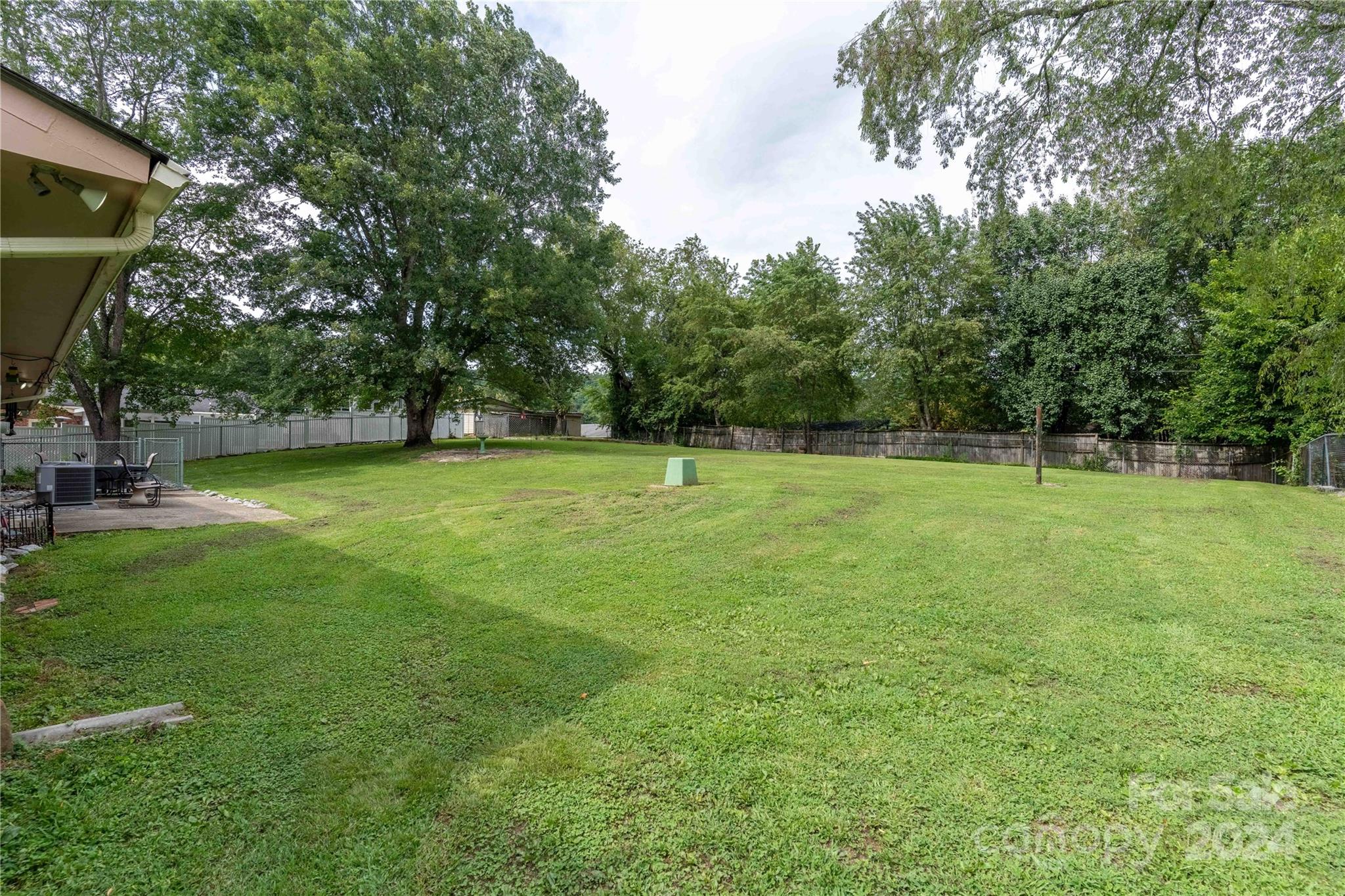 Wynnbrook Manor - Residential