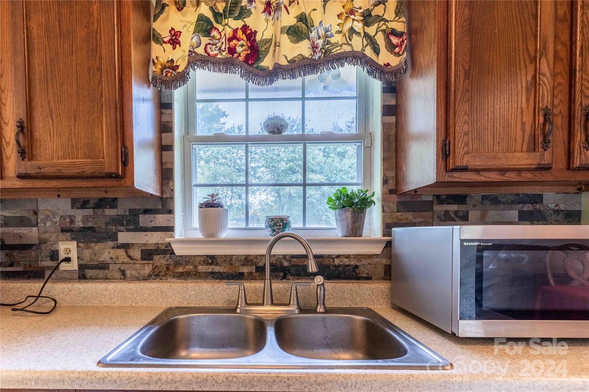 Wynnbrook Manor - Residential