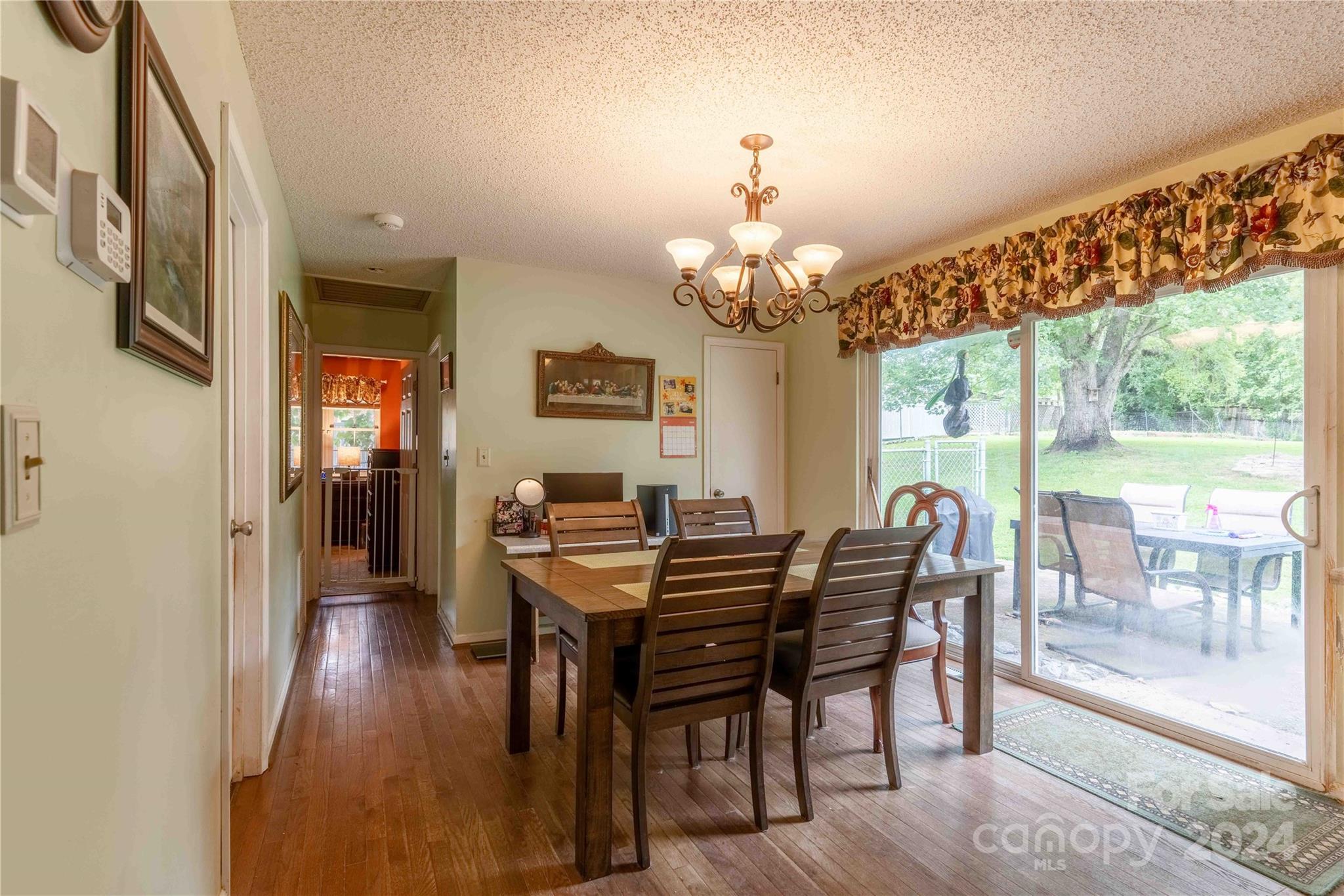 Wynnbrook Manor - Residential