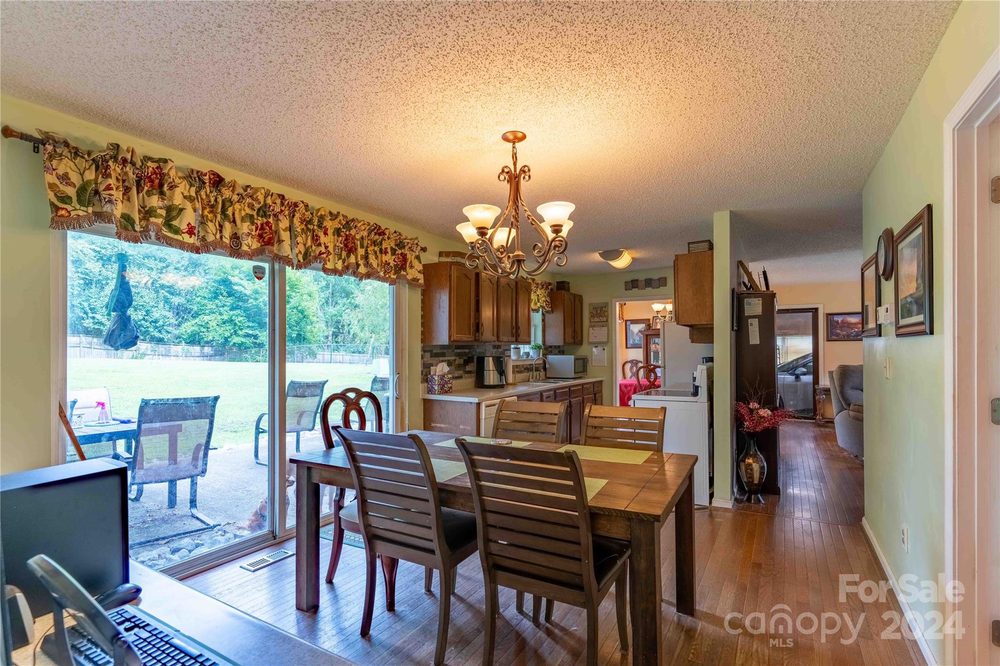 Wynnbrook Manor - Residential