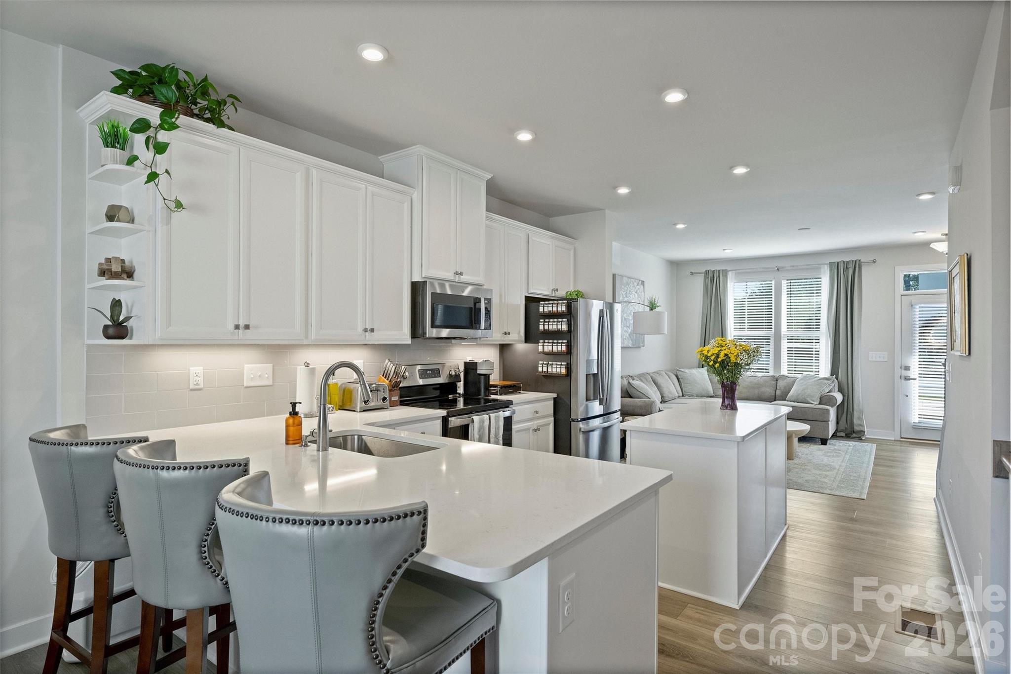 Southrail Station - Residential