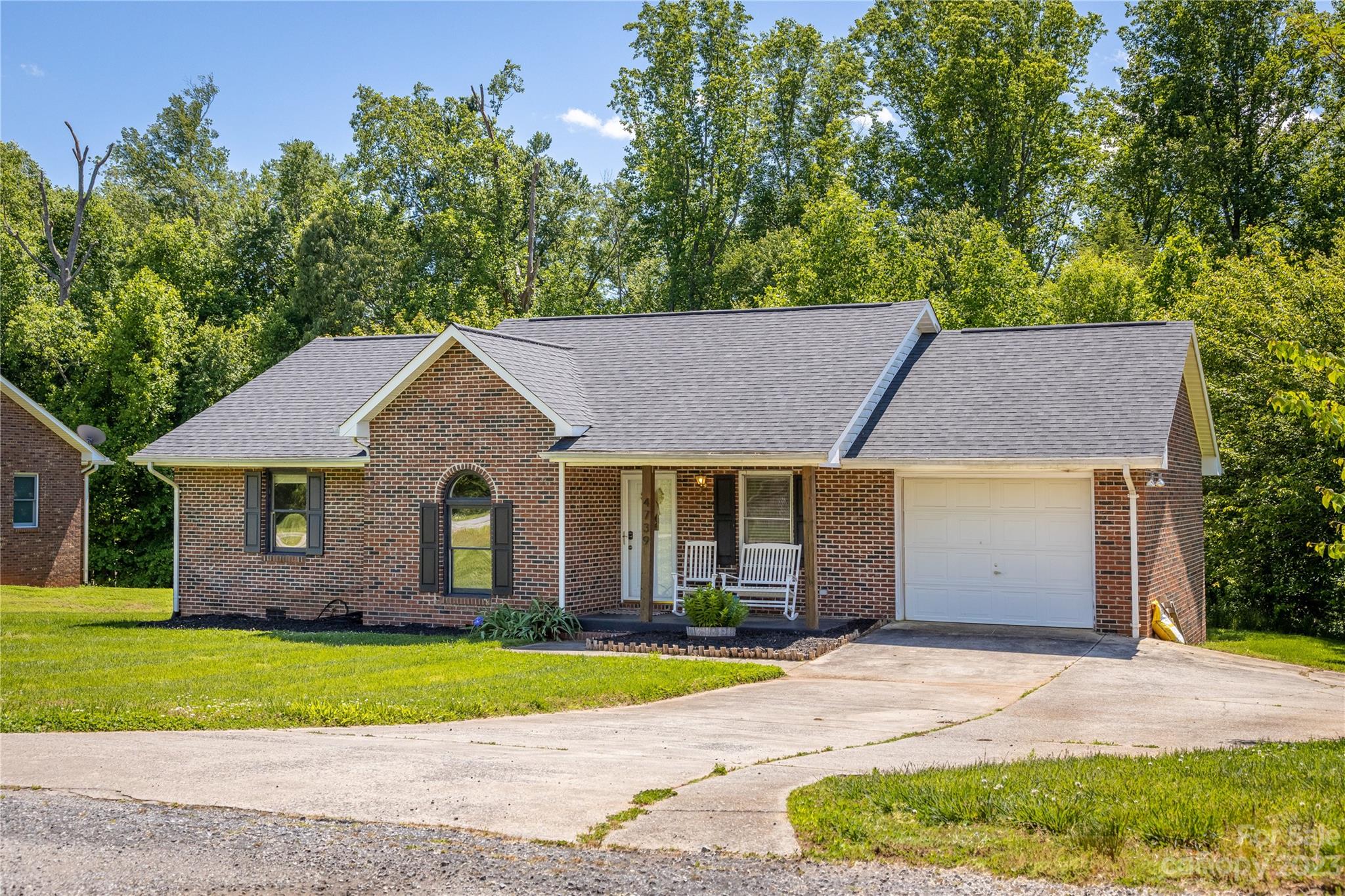 Photo 1 of 16 — 4739 33rd Street Drive NE, Hickory, NC 28601