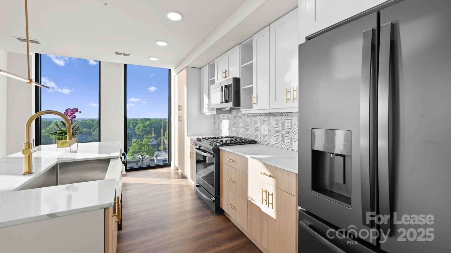 Charlotte, North Carolina 28203, United States, 1 Bedroom Bedrooms, ,1 BathroomBathrooms,Residential,Active,1248