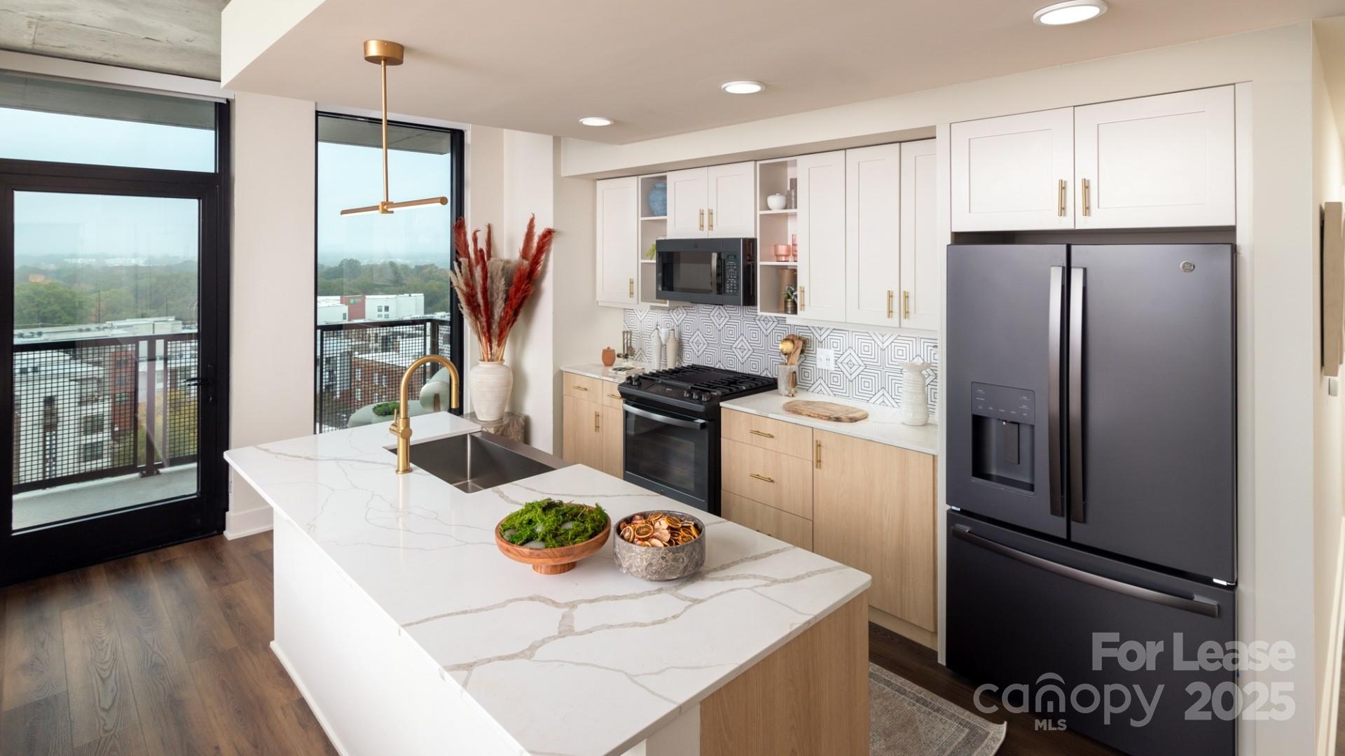 Charlotte, North Carolina 28203, United States, 1 Bedroom Bedrooms, ,1 BathroomBathrooms,Residential,Active,1248