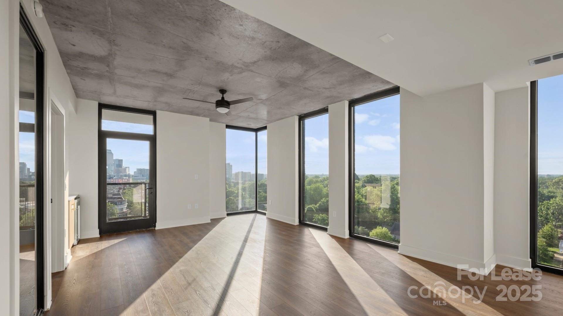 Charlotte, North Carolina 28203, United States, 1 Bedroom Bedrooms, ,1 BathroomBathrooms,Residential,Active,1248