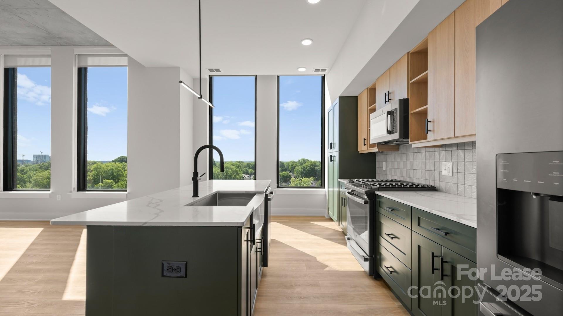 Charlotte, North Carolina 28203, United States, 1 Bedroom Bedrooms, ,1 BathroomBathrooms,Residential,Active,1248