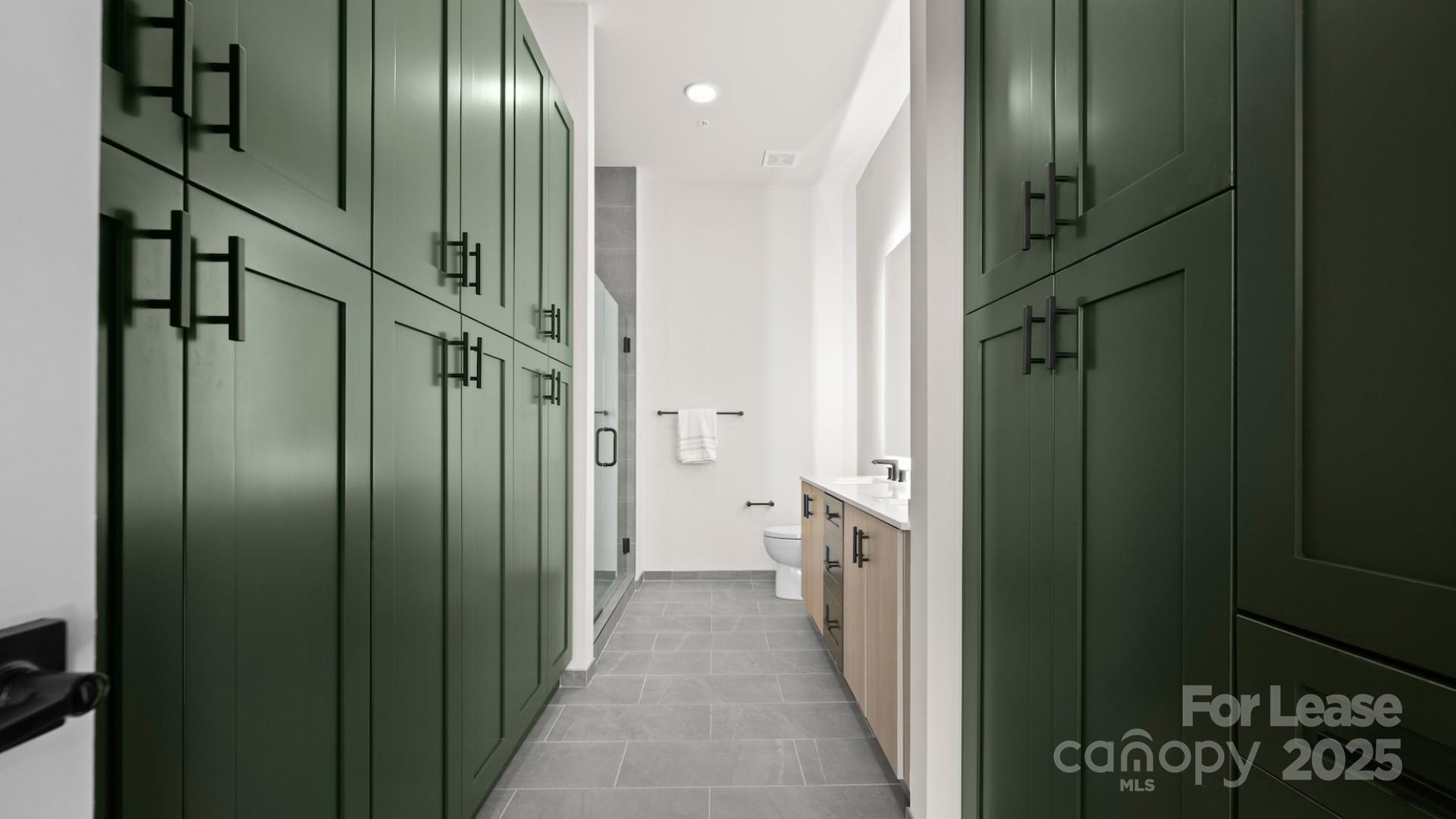 Charlotte, North Carolina 28203, United States, 1 Bedroom Bedrooms, ,1 BathroomBathrooms,Residential,Active,1248