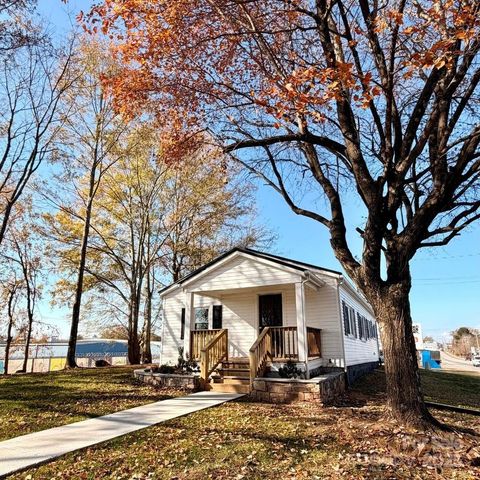 638 E Main Street Spindale NC 28160