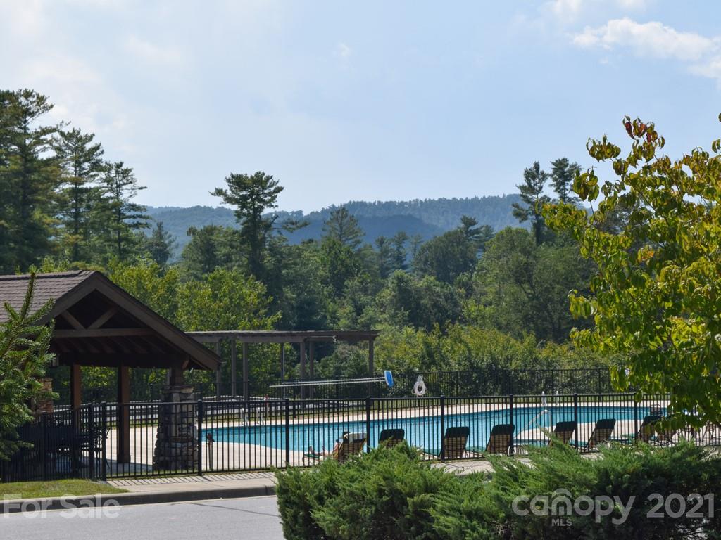 Cummings Cove - Land