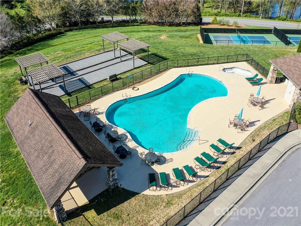 Cummings Cove - Land