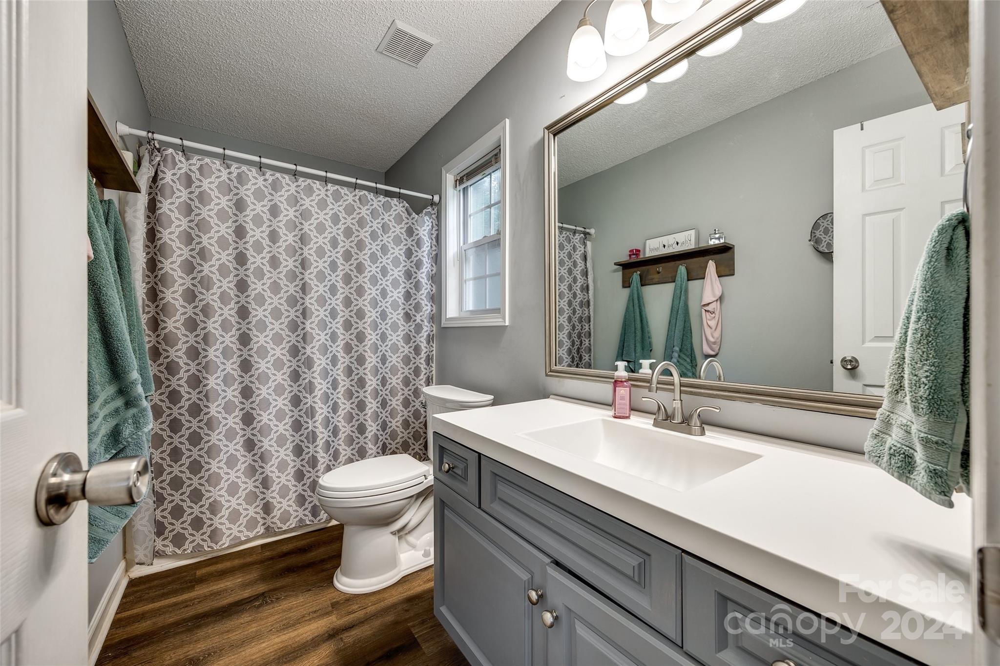 Avery Lake - Residential