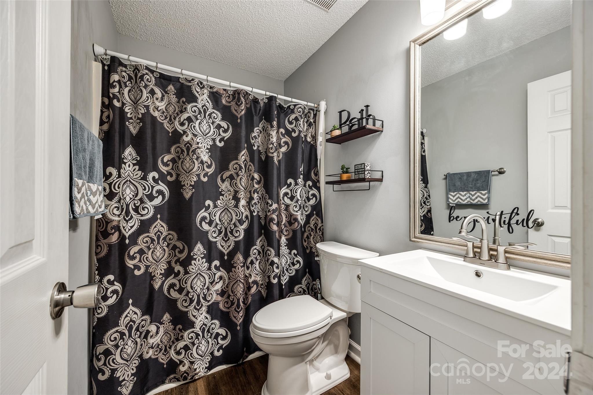 Avery Lake - Residential