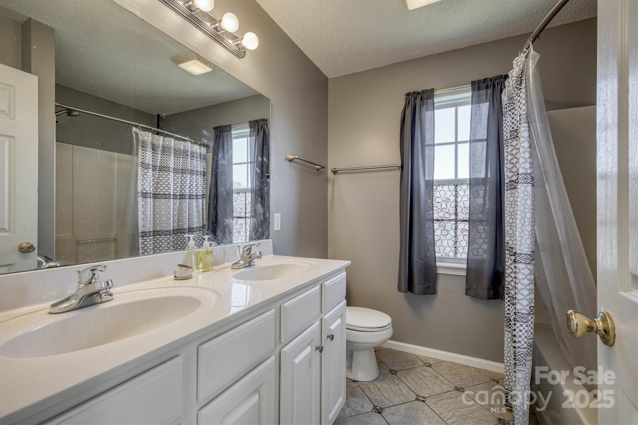 River Glen - Residential