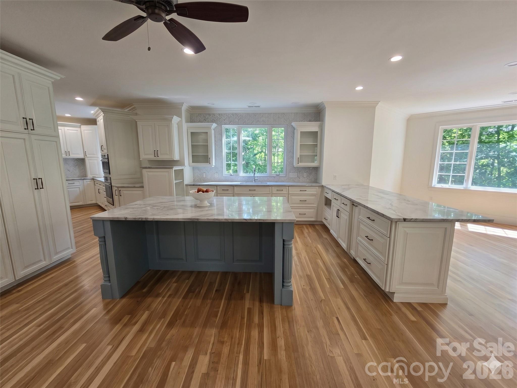 672 Walnut Valley Parkway