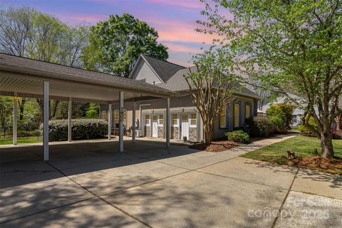 A home in Huntersville