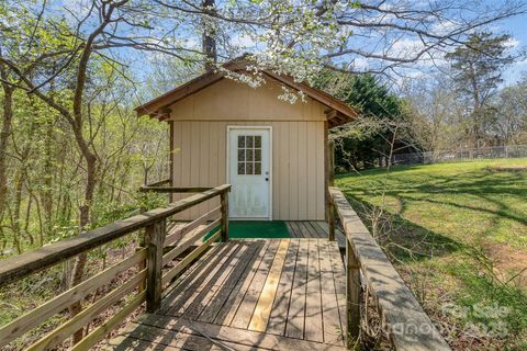 A home in Huntersville