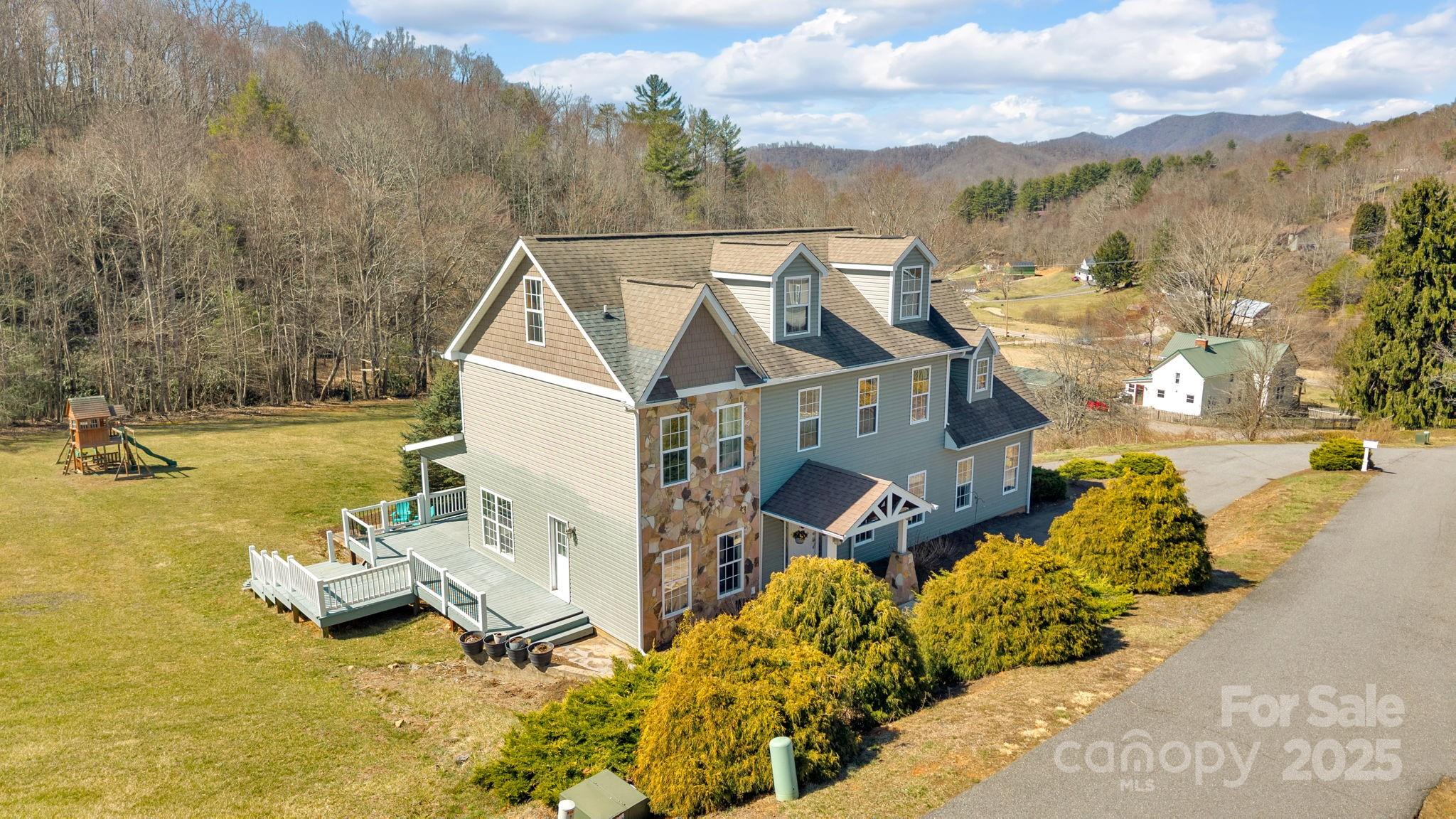 58 Mandalay Ridge