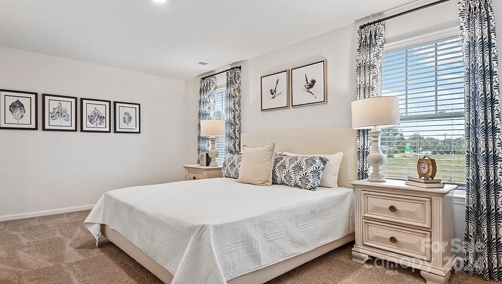 Hamilton Woods - Residential