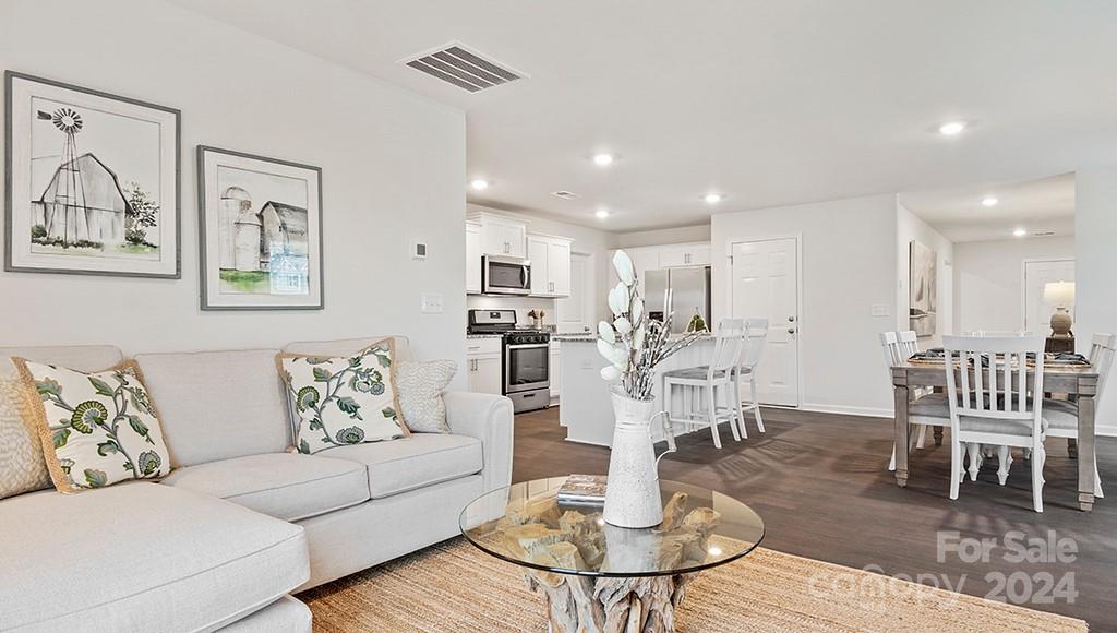 Hamilton Woods - Residential