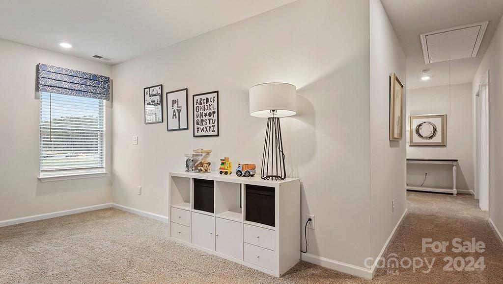 Hamilton Woods - Residential