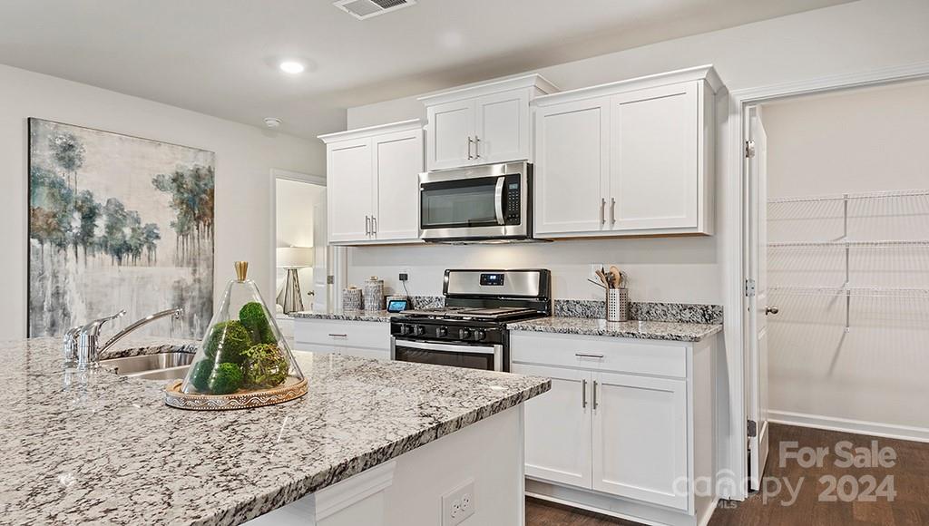 Hamilton Woods - Residential