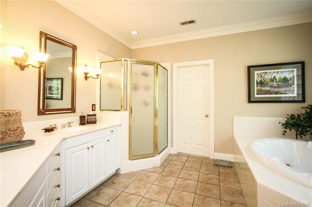 Lynrose Court - Residential