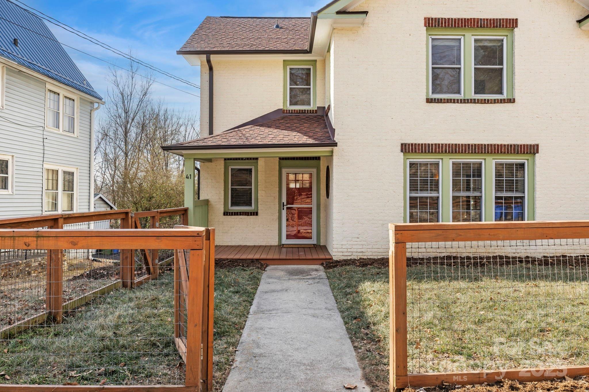 41 Forest Hill Drive