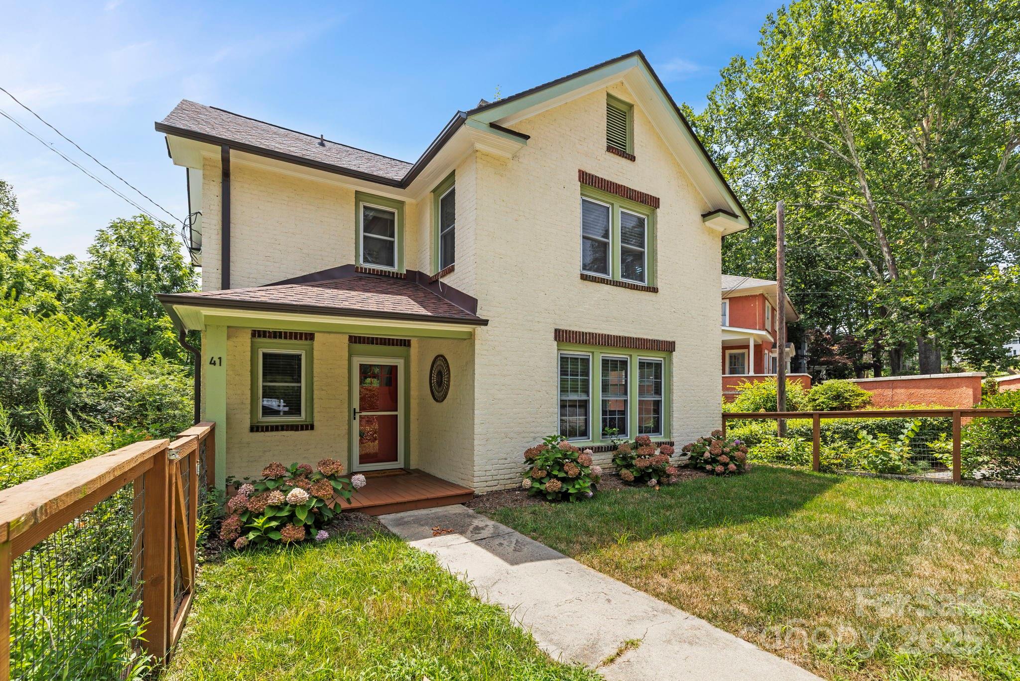 41 Forest Hill Drive