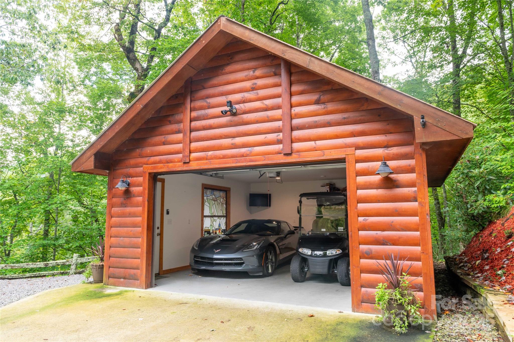 Mount Mitchell Lands - Residential