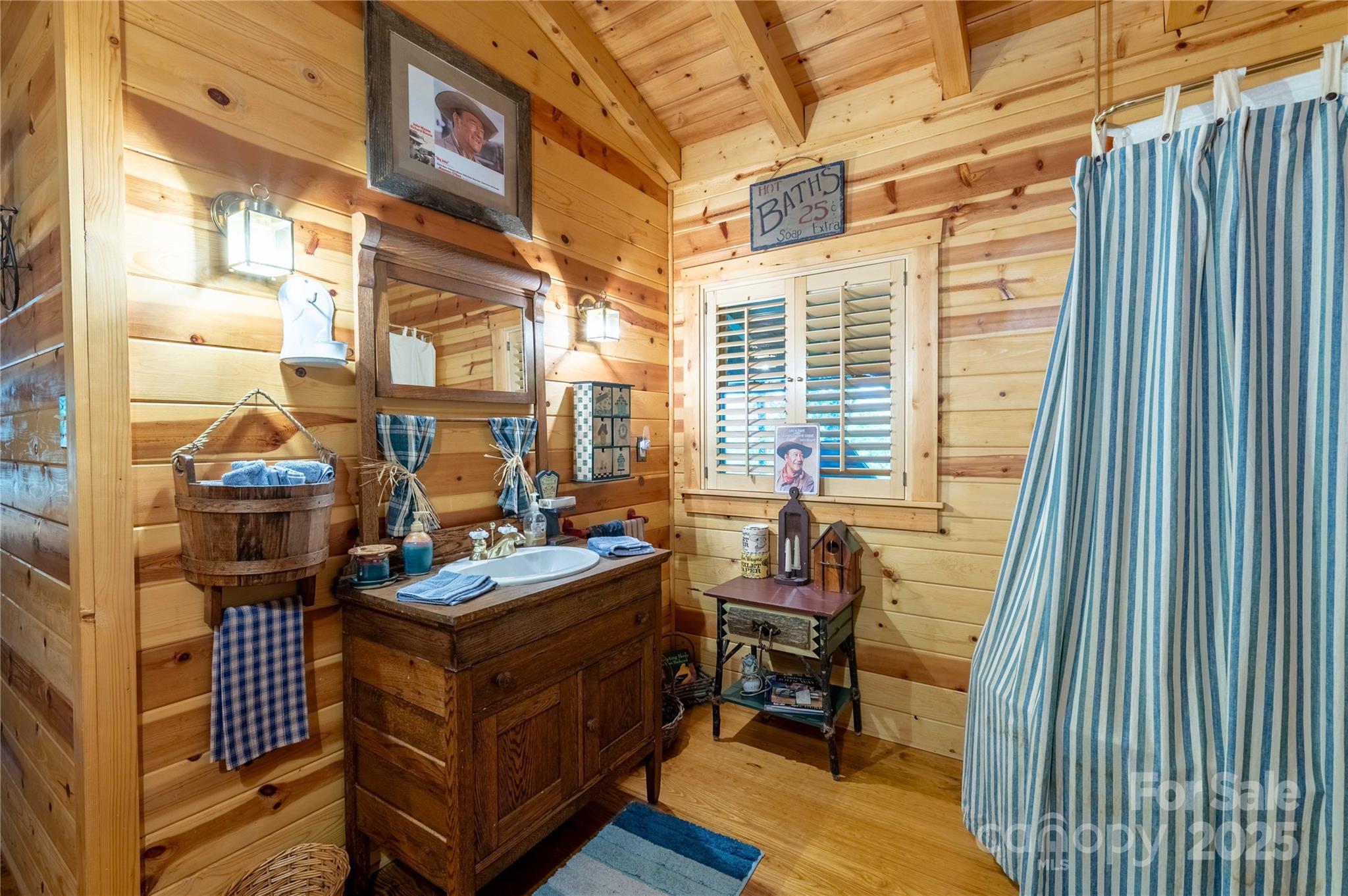 Mount Mitchell Lands - Residential