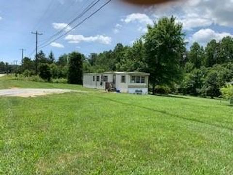 A home in Hendersonville