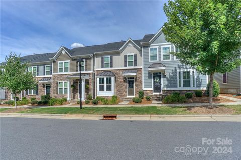 A home in Huntersville