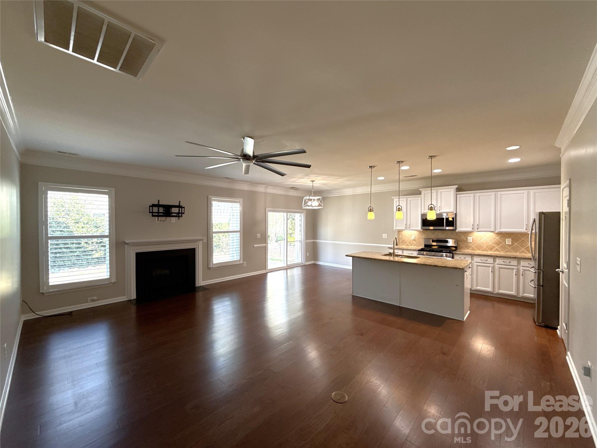 Curtis Pond - Residential Lease