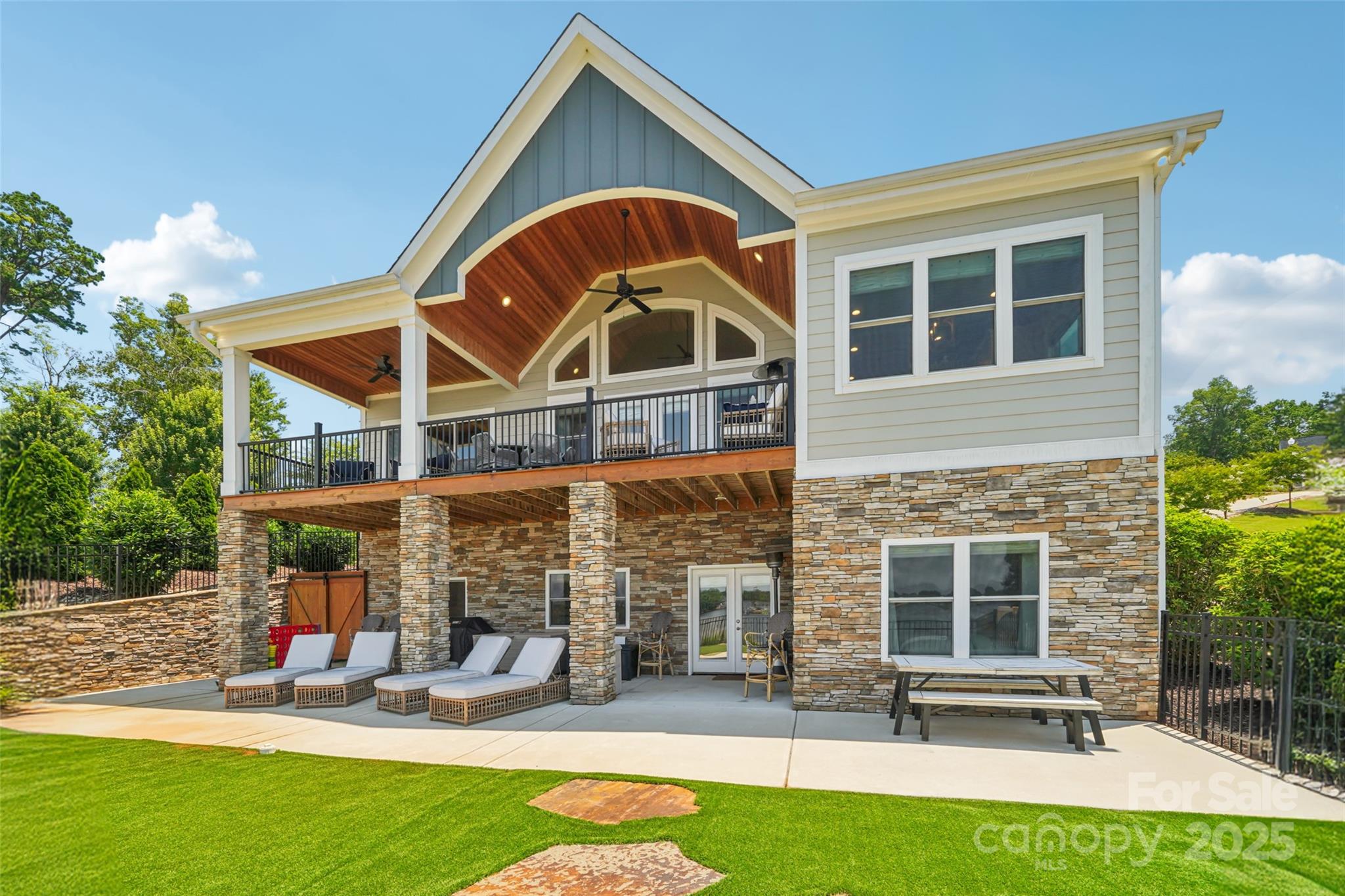 347 Landing Trail