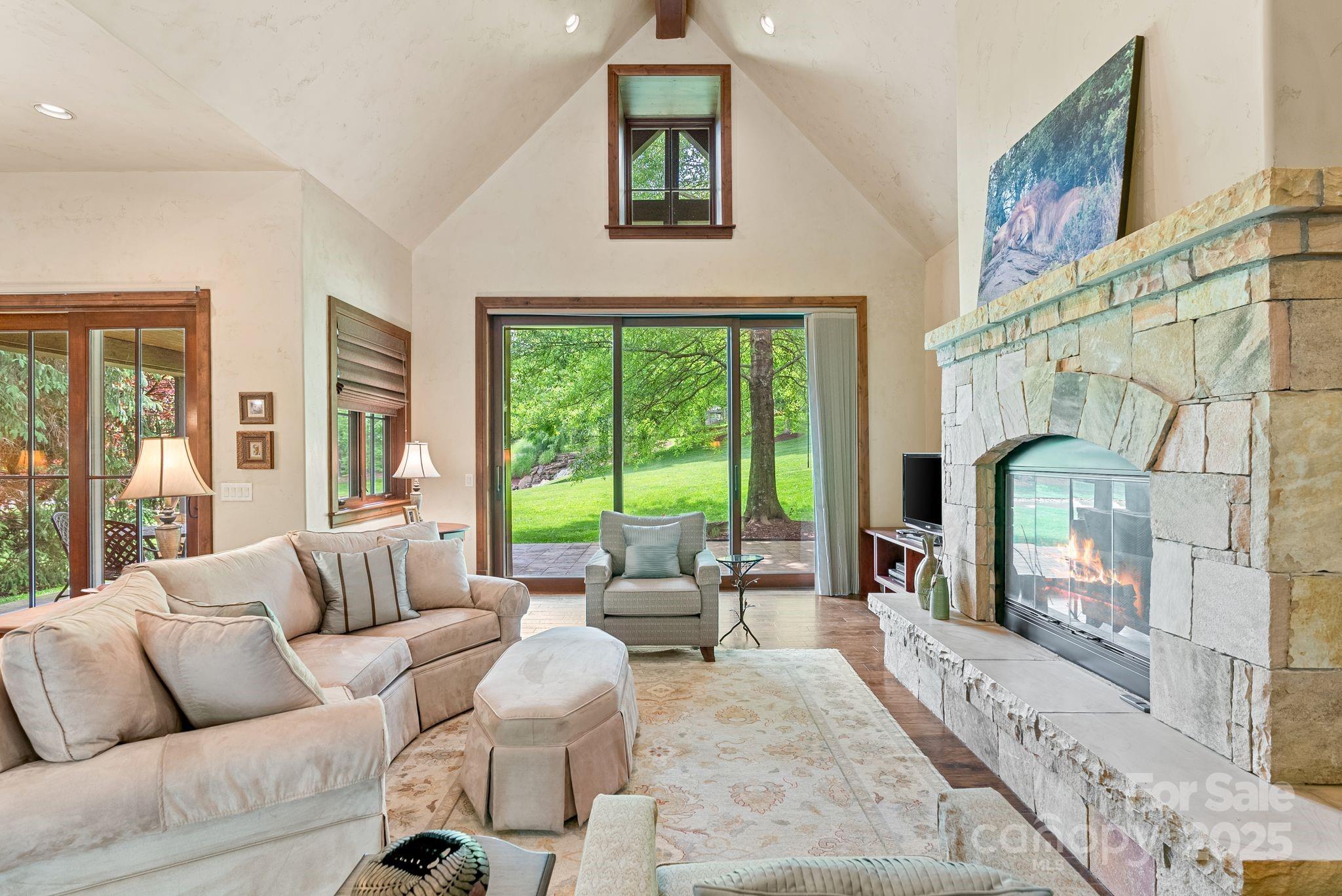 577 Walnut Valley Parkway