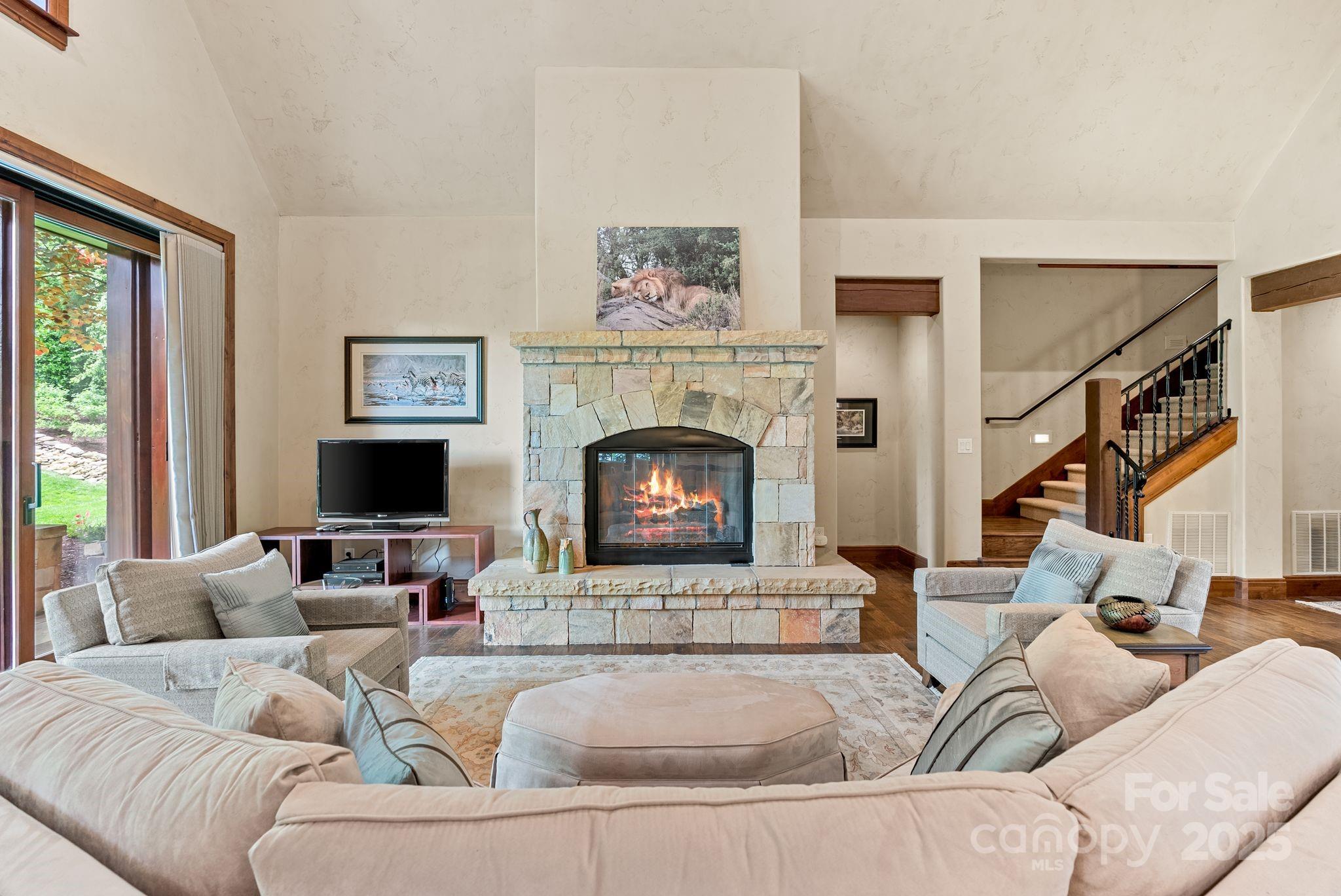 577 Walnut Valley Parkway