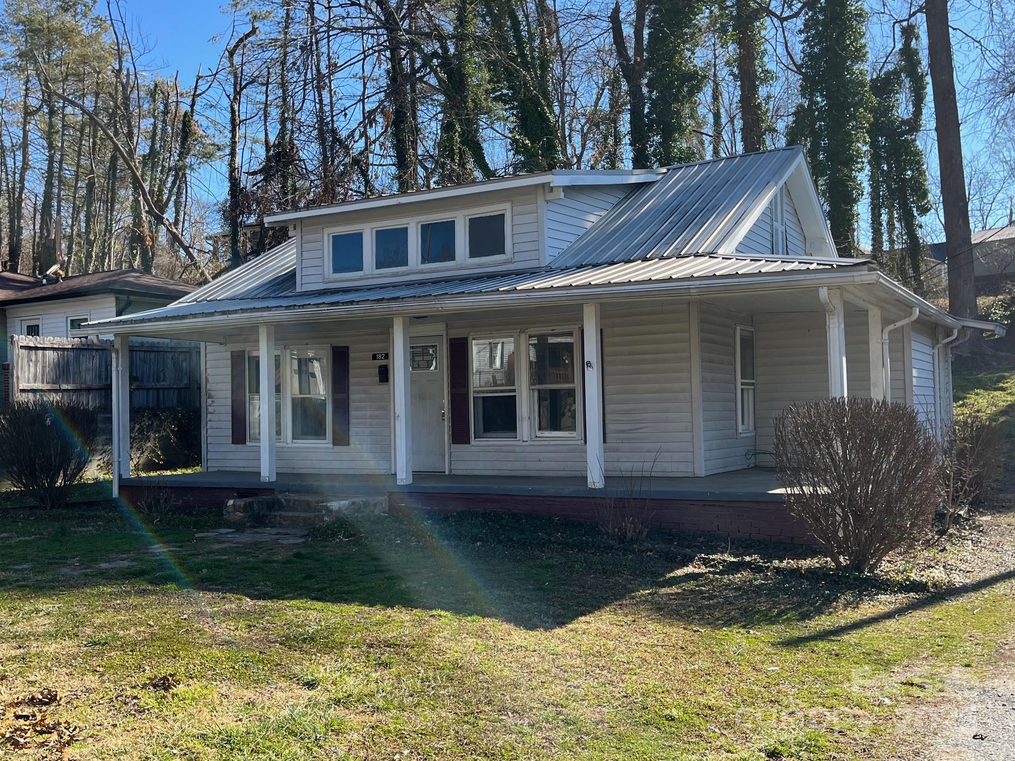 182 Maple Avenue