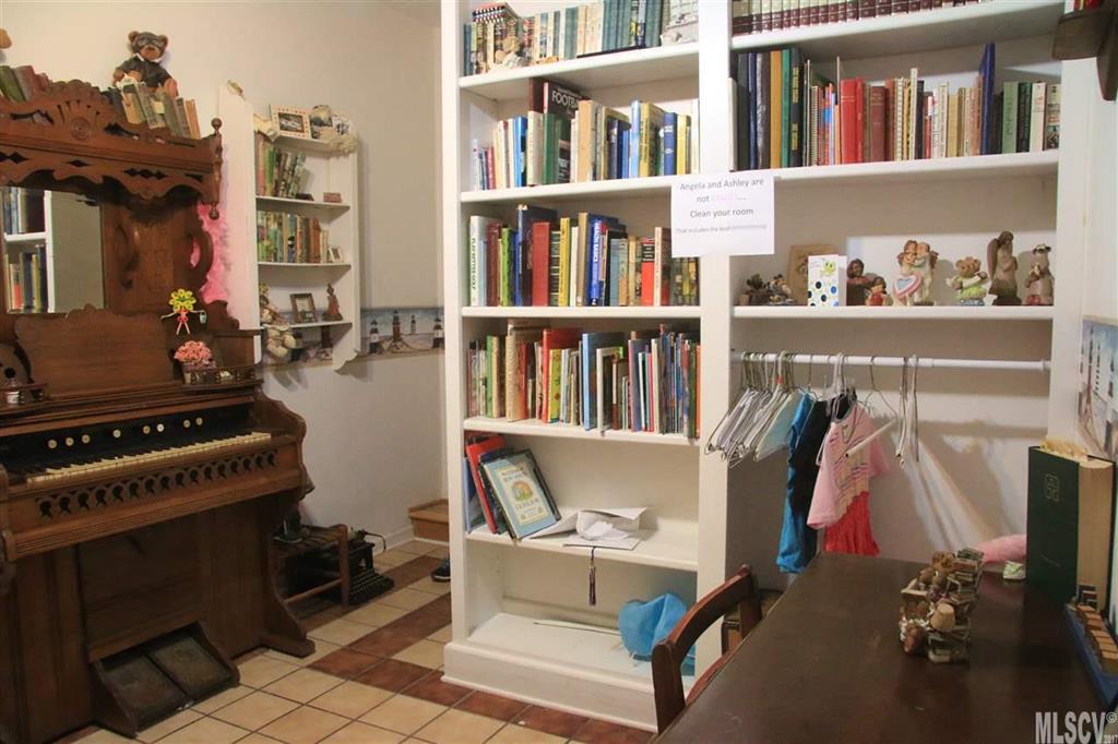 Glen Oaks Estates - Residential