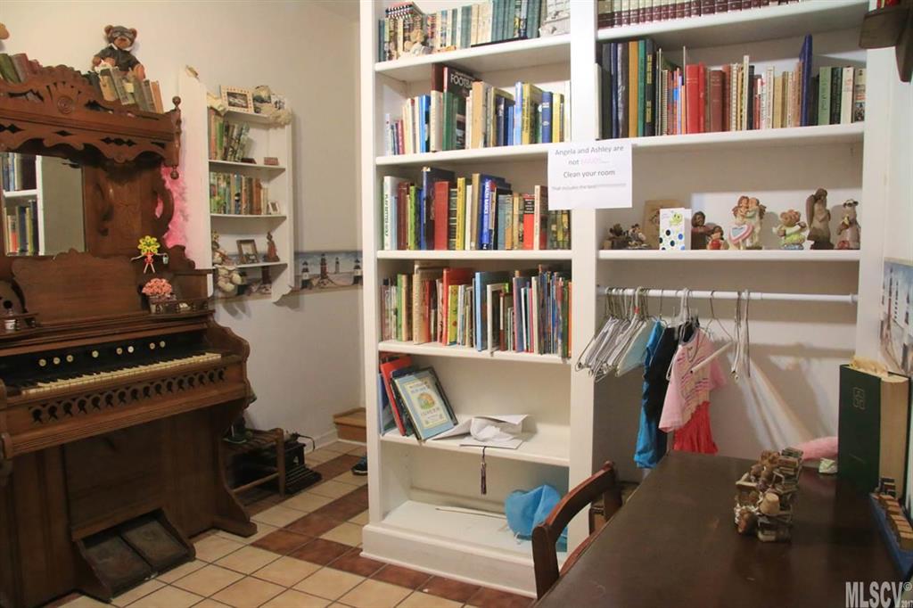 Glen Oaks Estates - Residential