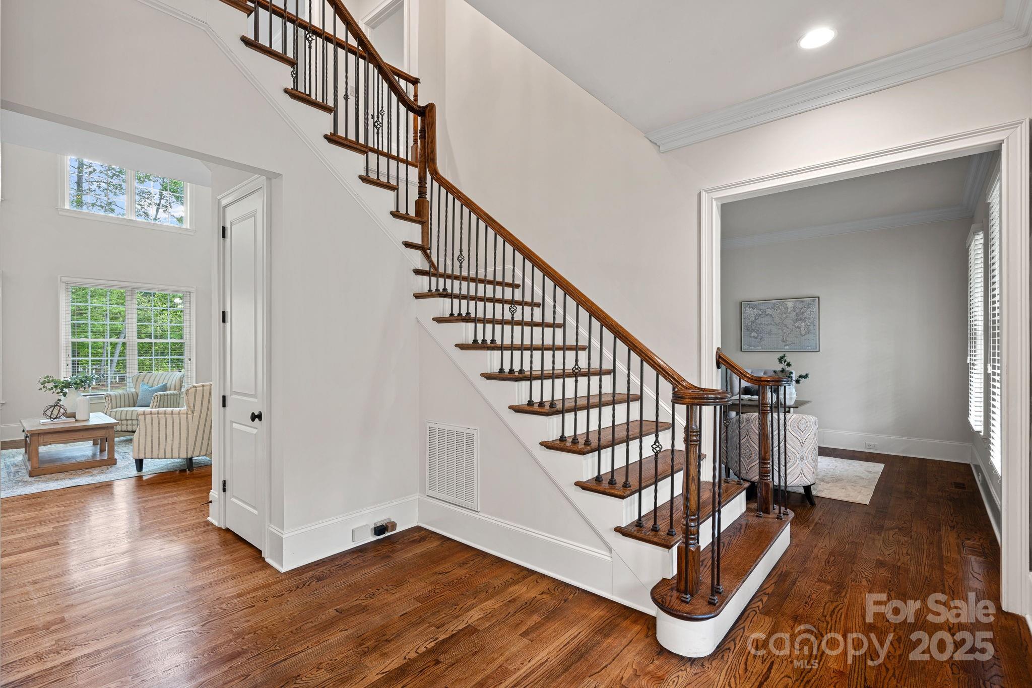 208 Grasshopper Circle