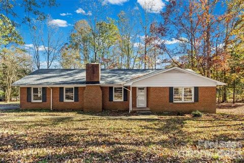 Photo of 224 Yamasee Road, Waxhaw, NC 28173 (MLS # 4352297)